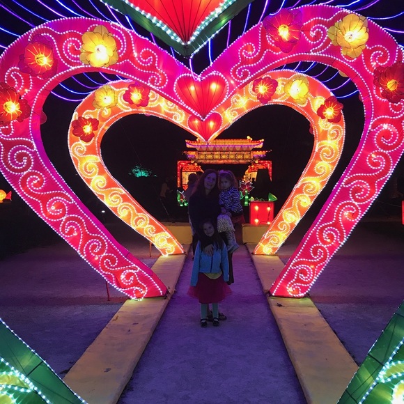 Meet your Posher, Jenna-A Posh Ambassador!!! - Picture 2 of 4